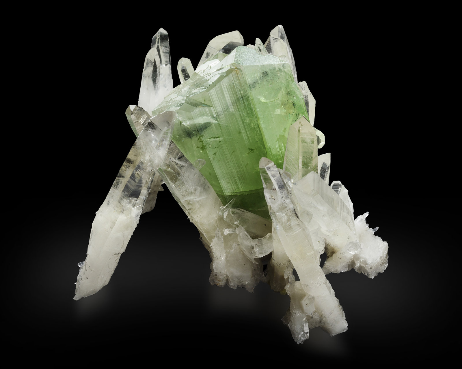 Augelita en Cuarzo
5.5 x 5 x 4.5 cm / Cristal principal: 2.5 cm
(Autor: Museo MIM)