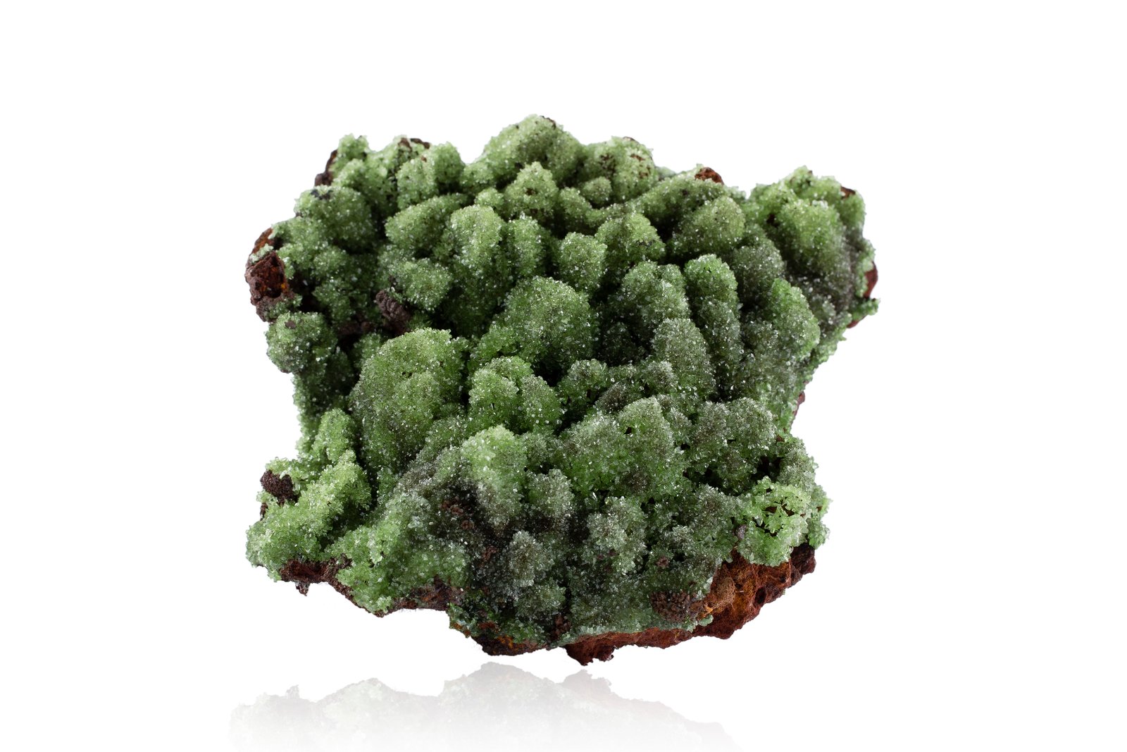 Austinita (variedad cuprífera) con limonita pseudo Calcita
8 x 8 x 4.5 cm
(Autor: Museo MIM)