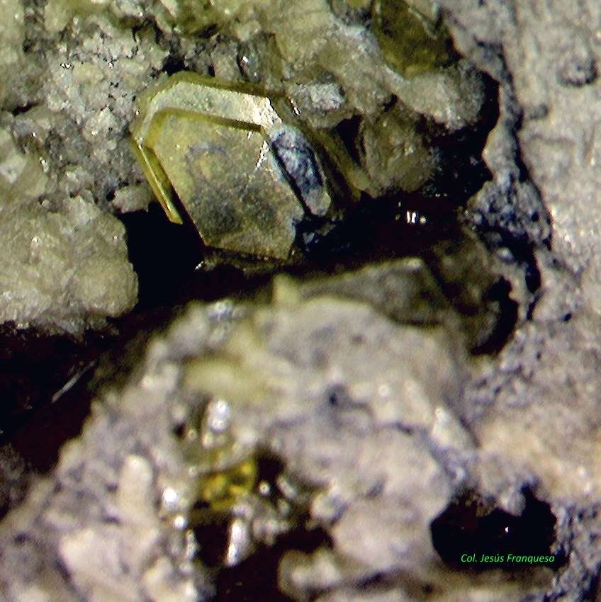 Azufre.
1´452 x 0´987 mm.
(Autor: Jesus Franquesa Baucells)