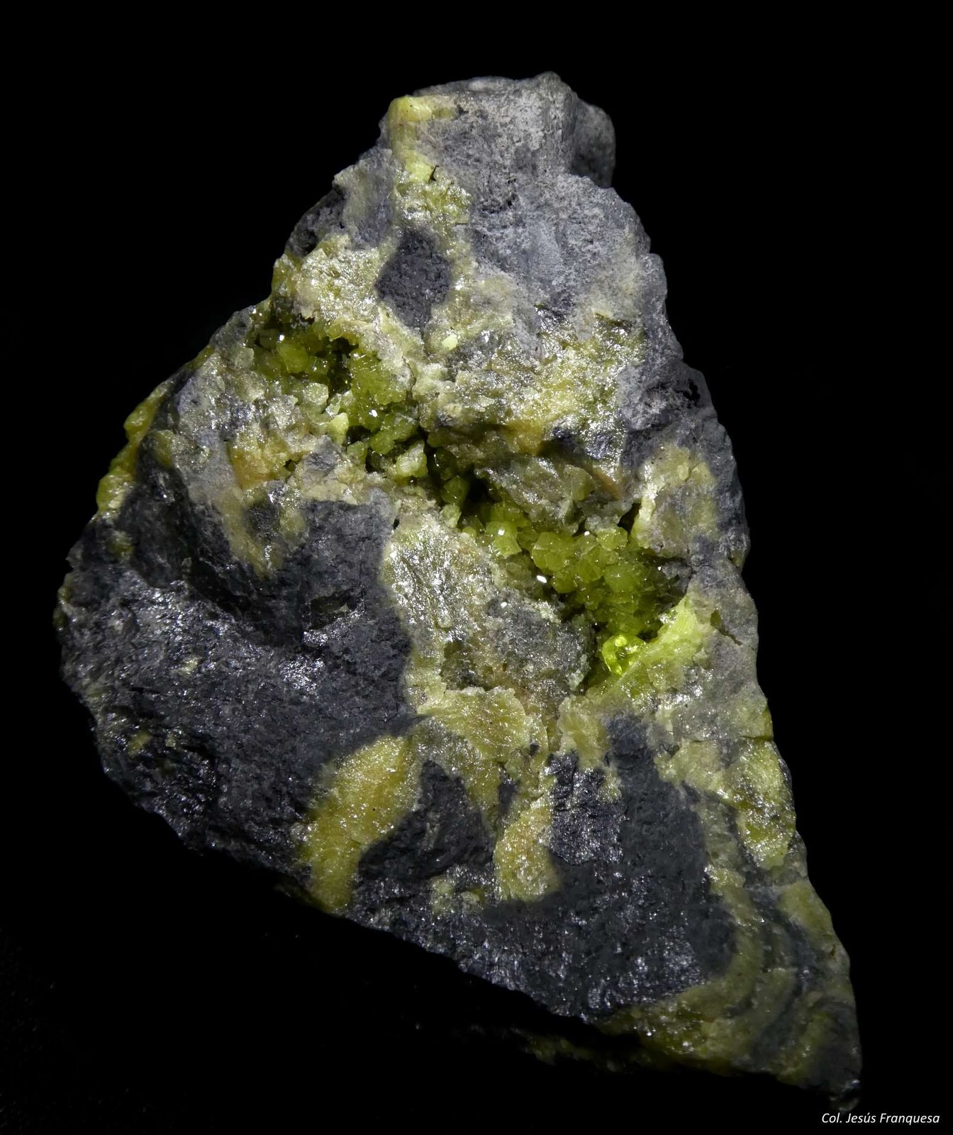 Azufre.
60x40 mm.
(Autor: Jesus Franquesa Baucells)