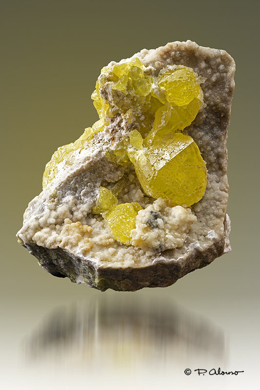 Azufre
4,5cm x 4,5cm x 2,5cm
(Autor: Pere Alonso)