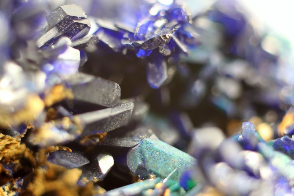 Azurita y Malaquita pseudo Azurita
Cristales de malaquita pseudomorfos de azurita
(Autor: José Luis Zamora)
