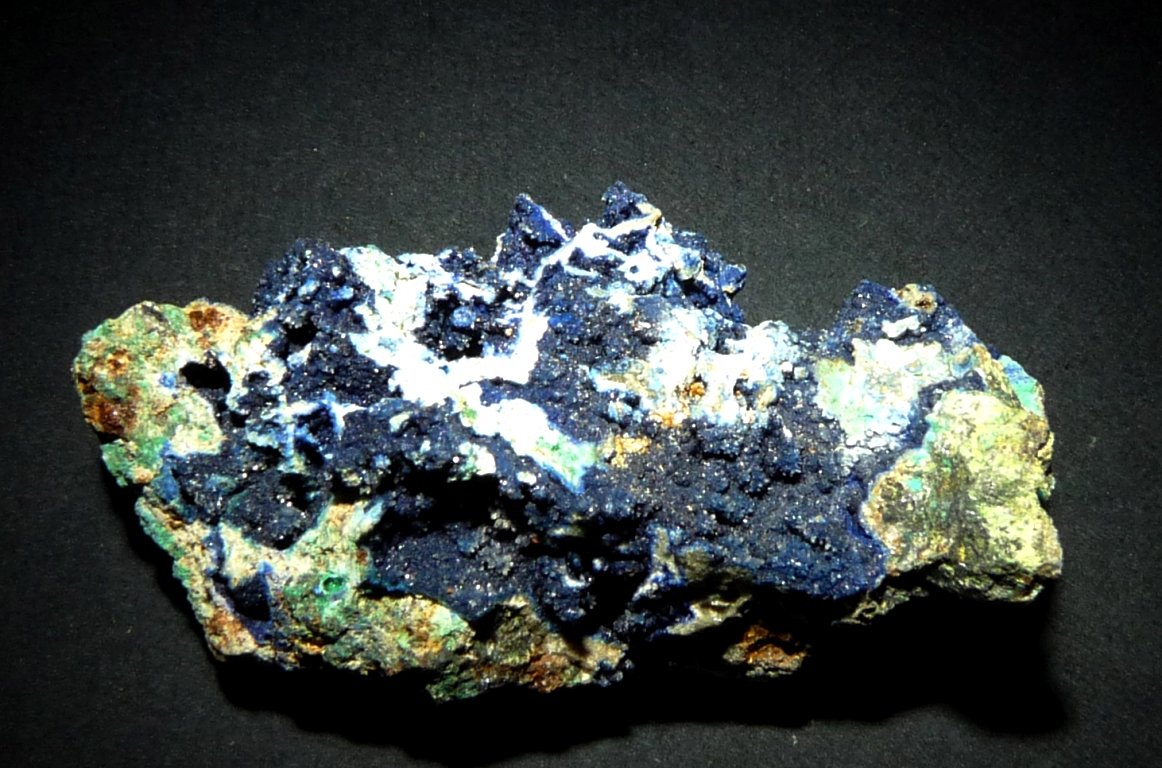 Azurita.
70x40 mm.
(Autor: Jesus Franquesa Baucells)