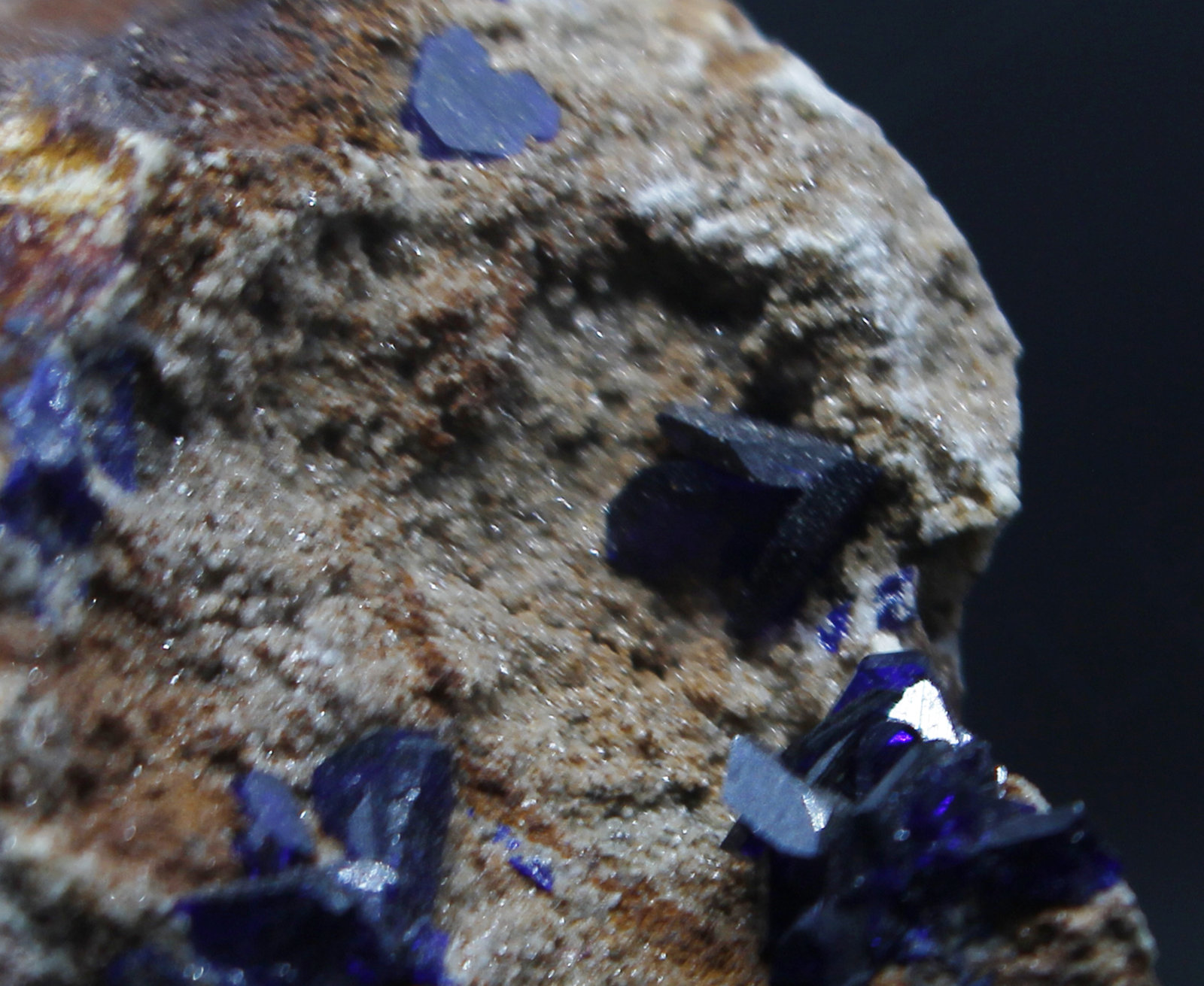 Azurita
5X4X3 cm
(Autor: Luis Edmundo Sánchez Roja)