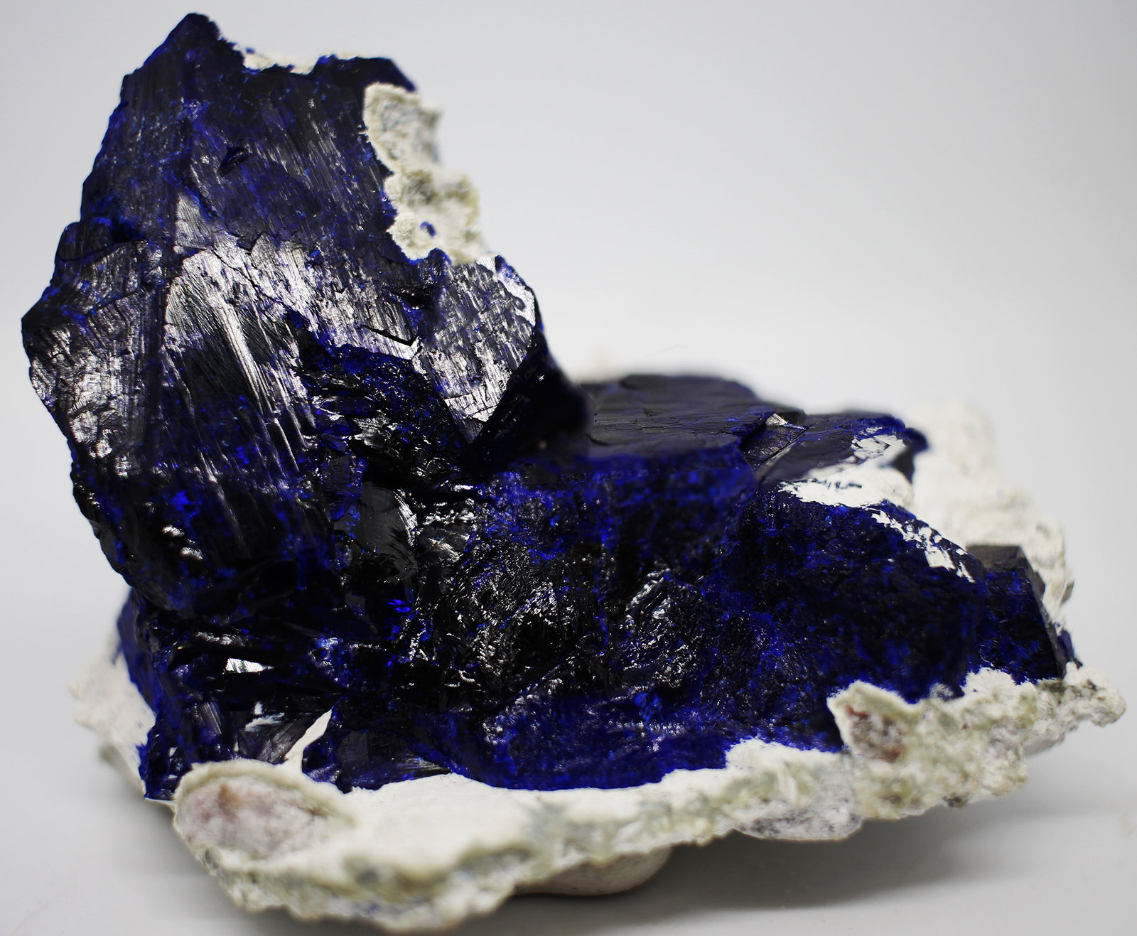 Azurita
6x5x3 cm
(Autor: Luis Edmundo Sánchez Roja)