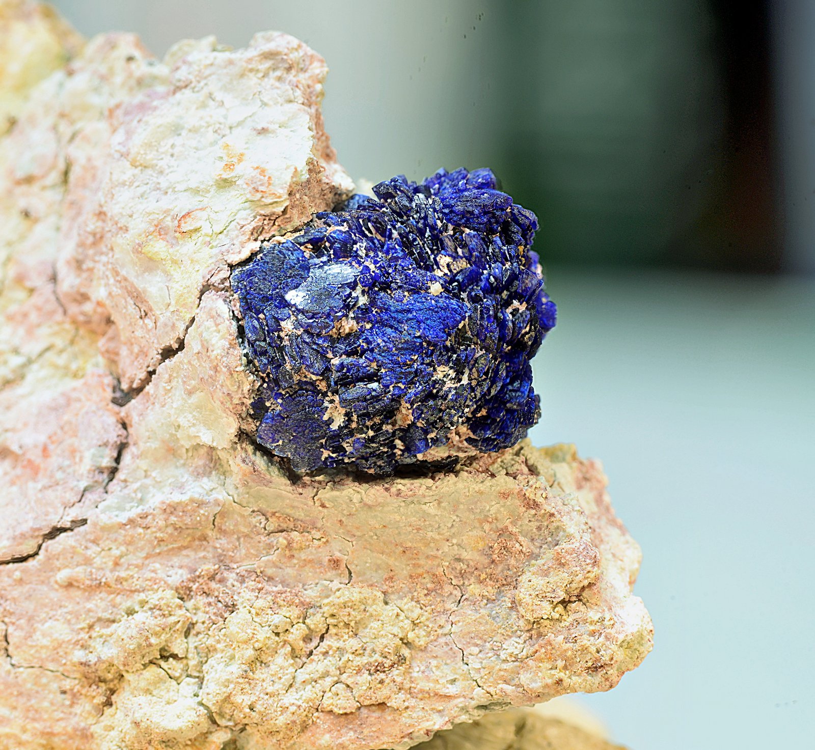 Azurita.
Grupo de cristales de 15 x 15 mm
(Autor: Antonio Carmona)