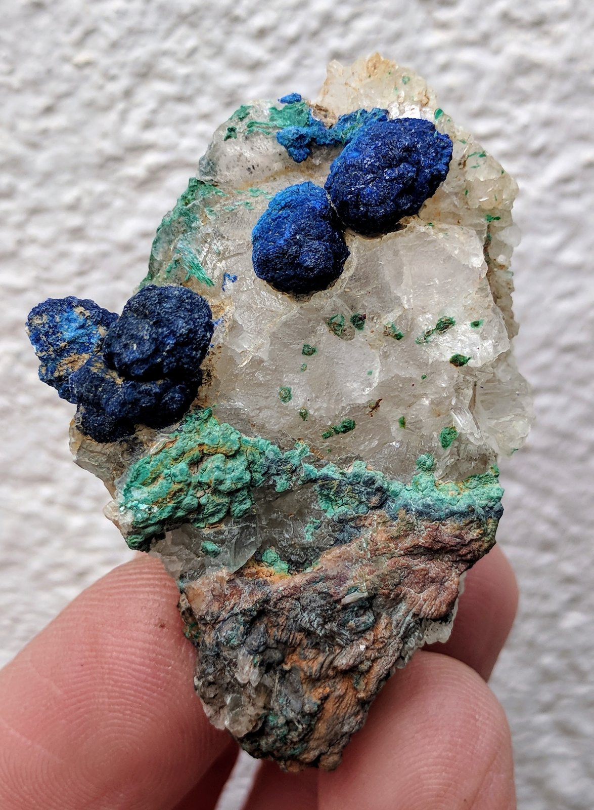Azurita, Malaquita, Yeso
5,0 x 3,2 x 2,0 cm
(Autor: carles)