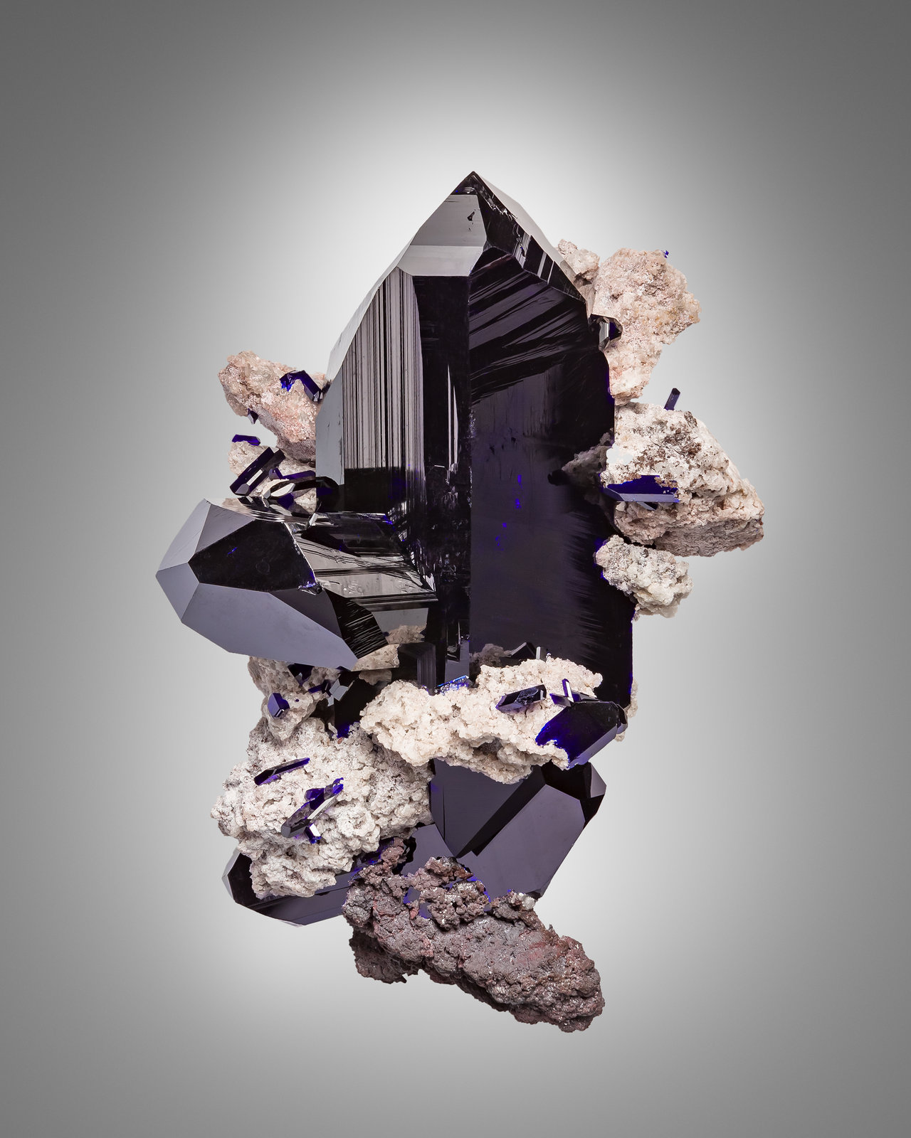 Azurita
6.5 x 6 x 9.5 cm / cristal principal: 7.1 cm
(Autor: Museo MIM)