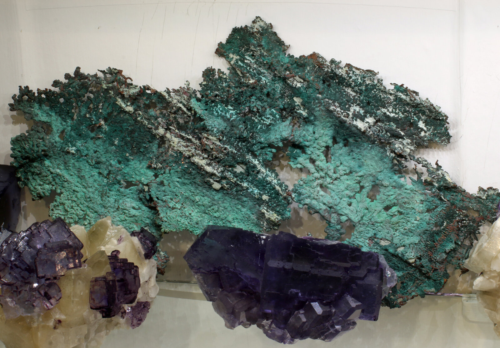 Cobre
Mina Monte Romero, Almonaster la Real, Comarca Sierra de Huelva, Huelva, Andalucía, España
35cm x 20cm x 0.5cm
(Autor: James Catmur)