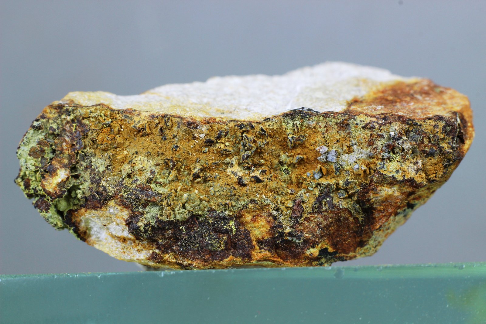 Barahonaita-(Al)
38x18 mm
(Autor: Juan Espino)