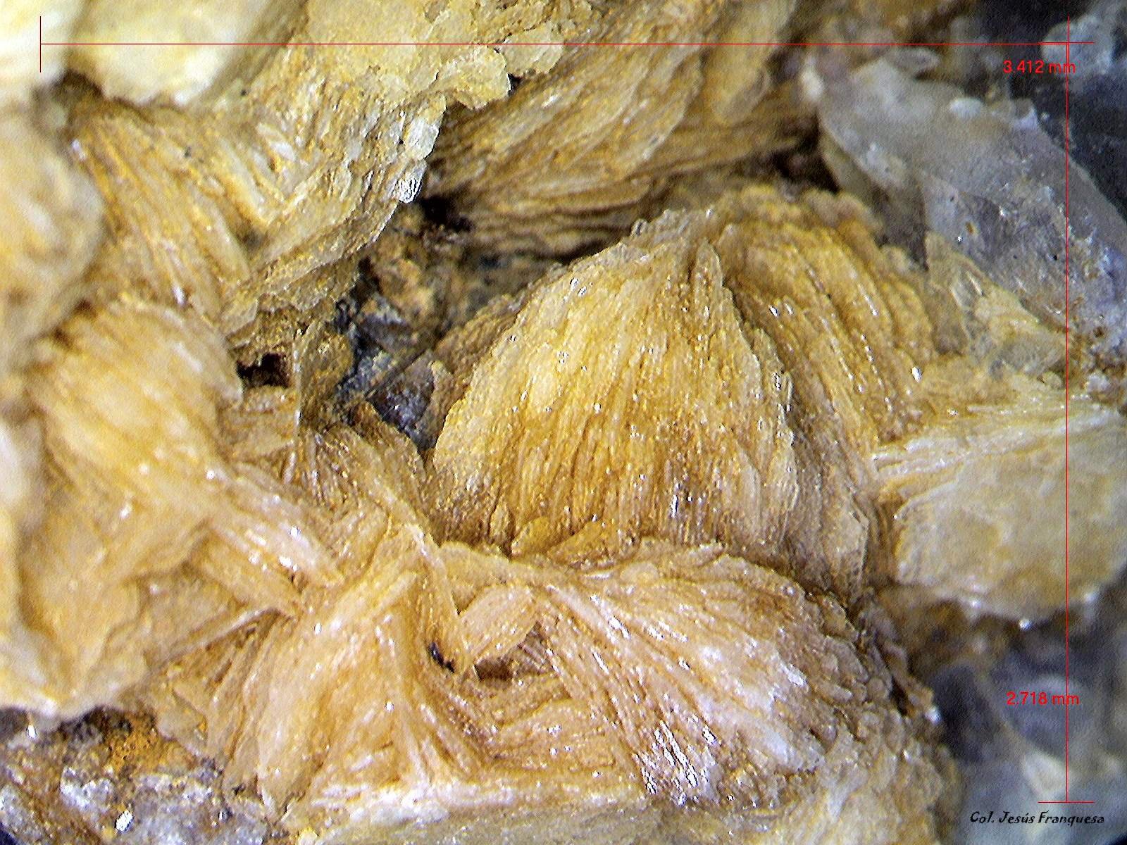 Barita y Fluorita.
3´412 x 2´787 mm.
(Autor: Jesus Franquesa Baucells)