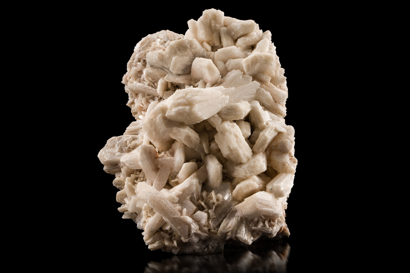 Barrerita
9 x 14 x 9 cm / Cristal principal: 7.9 cm.
(Autor: Museo MIM)