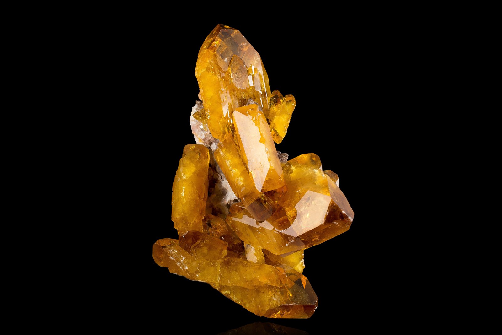 Barita
8 x 12.5 x 9 cm / Cristal principal: 5.4 cm
(Autor: Museo MIM)