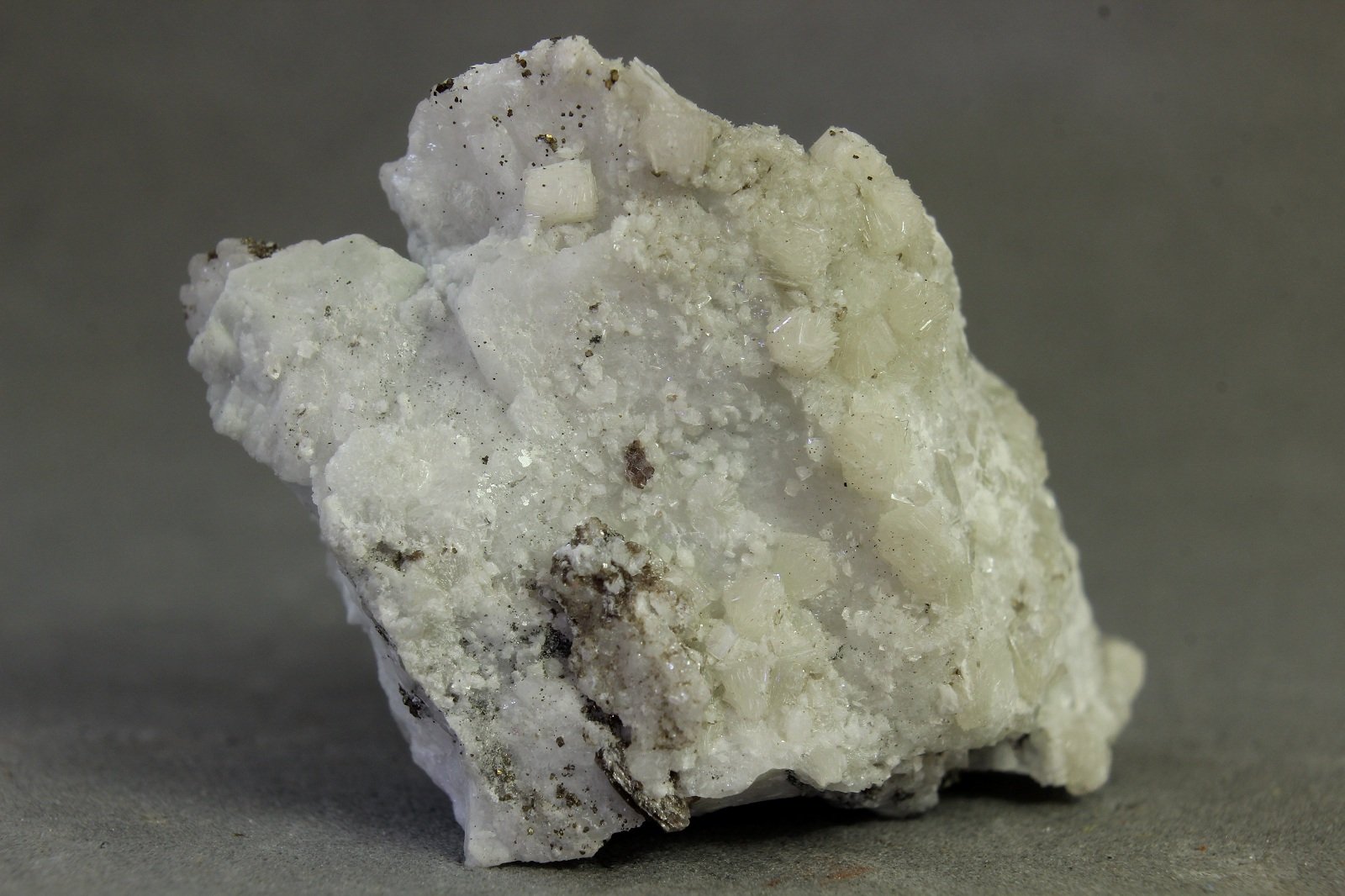 Bavenita
31x22x16 mm
(Autor: Juan Espino)