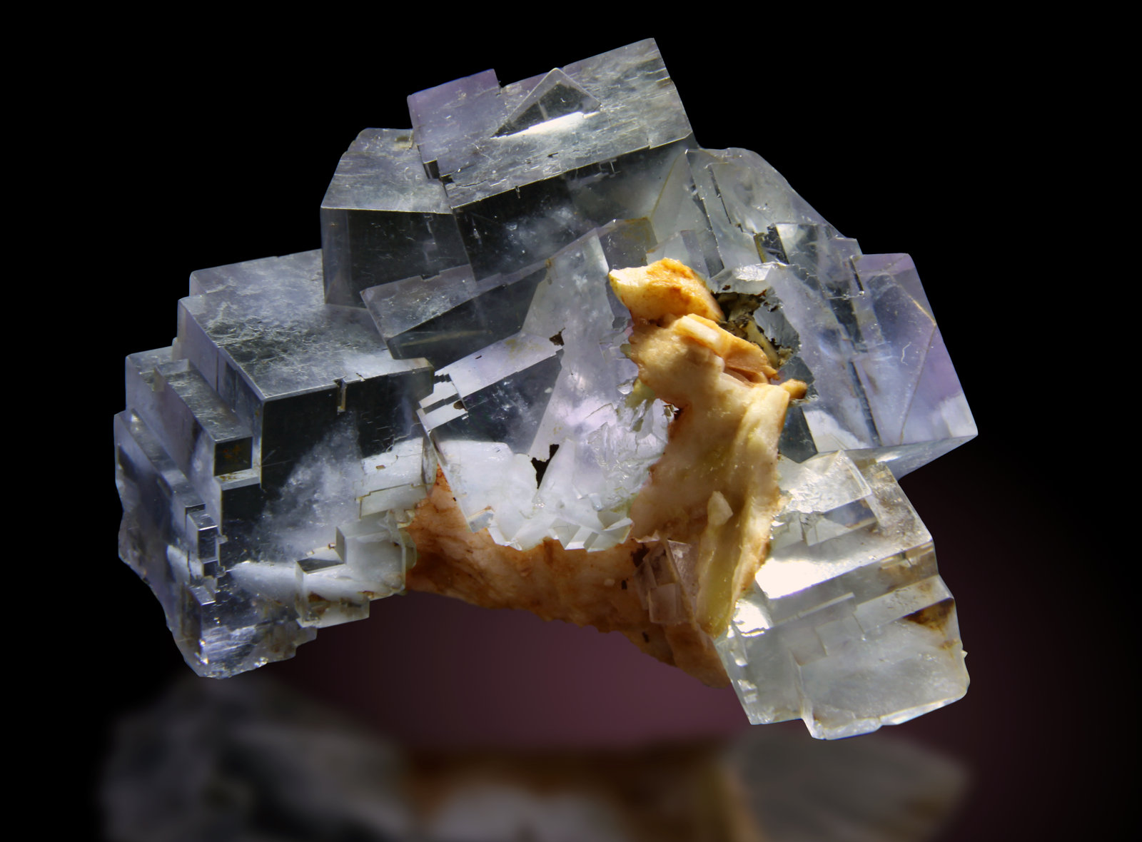 Fluorita
85 x 60mm, cristales hasta 30mm
(Autor: Raul Vancouver)