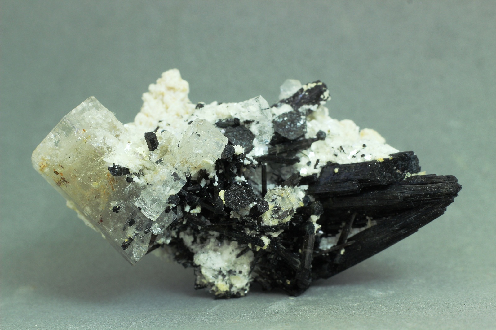 Berilo (Goshenita)
50x27x22 mm
(Autor: Juan Espino)