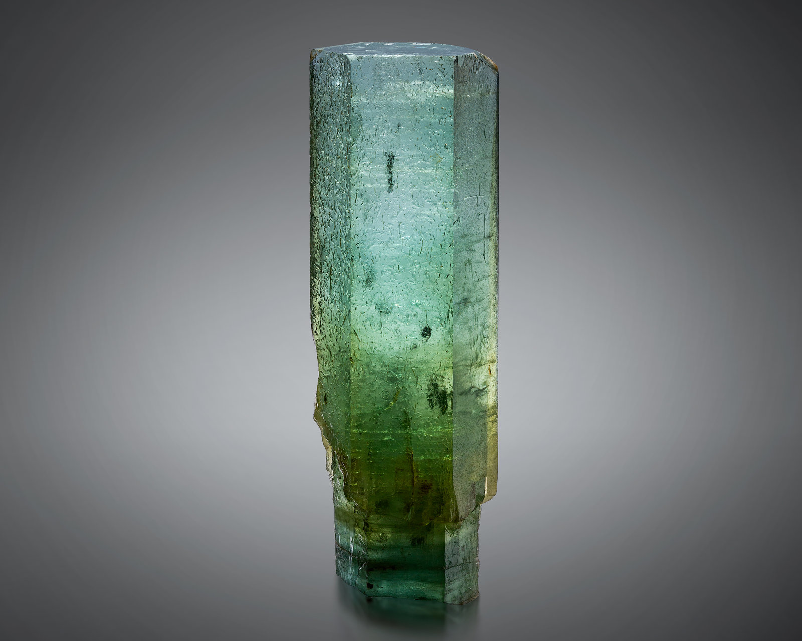 Berilo (variedad aguamarina)
10.5 x 10 x 34.5 cm
(Autor: Museo MIM)
