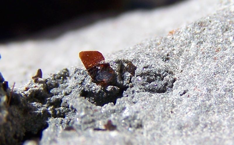 Biotita
3mm
(Autor: canada)