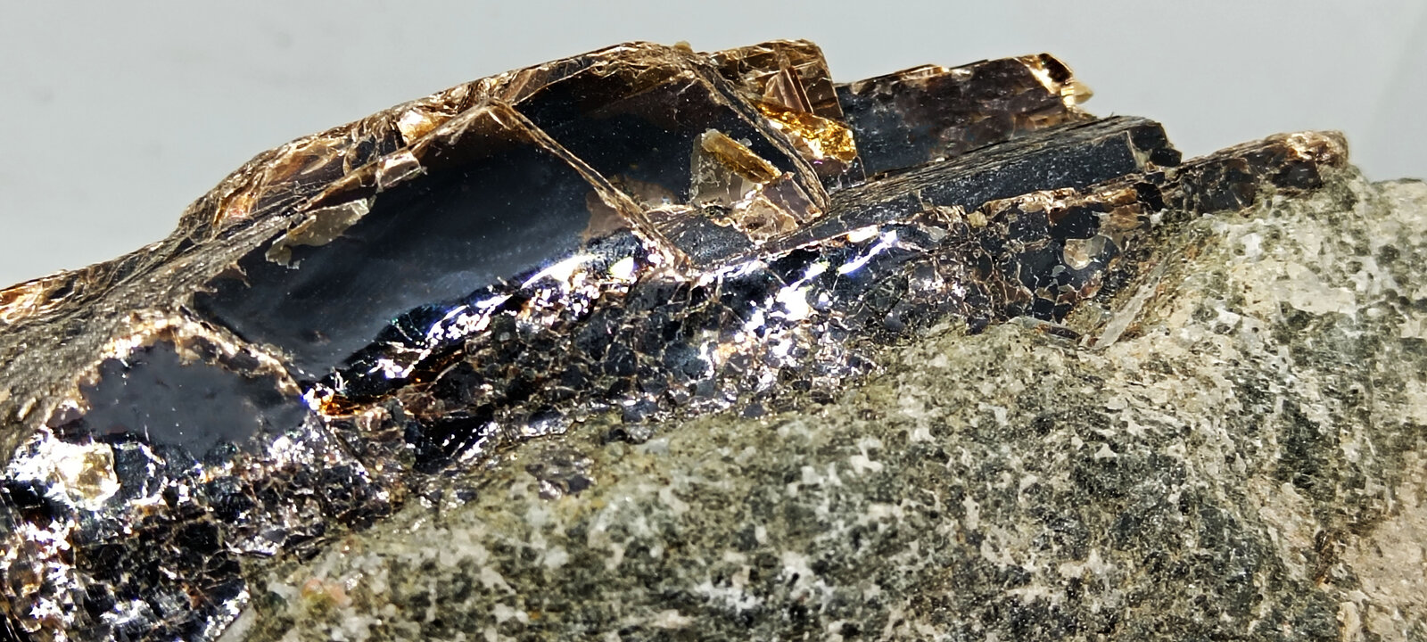 Flogopita
180X78X81 mm.
(Autor: Luis Edmundo Sánchez Roja)