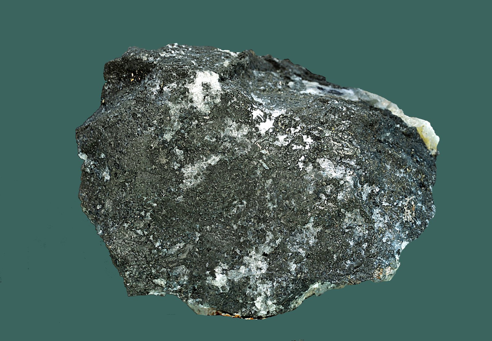 Bismuto con arseniuros de cobalto y níquel.
7 x 8 cm
(Autor: Antonio Carmona)