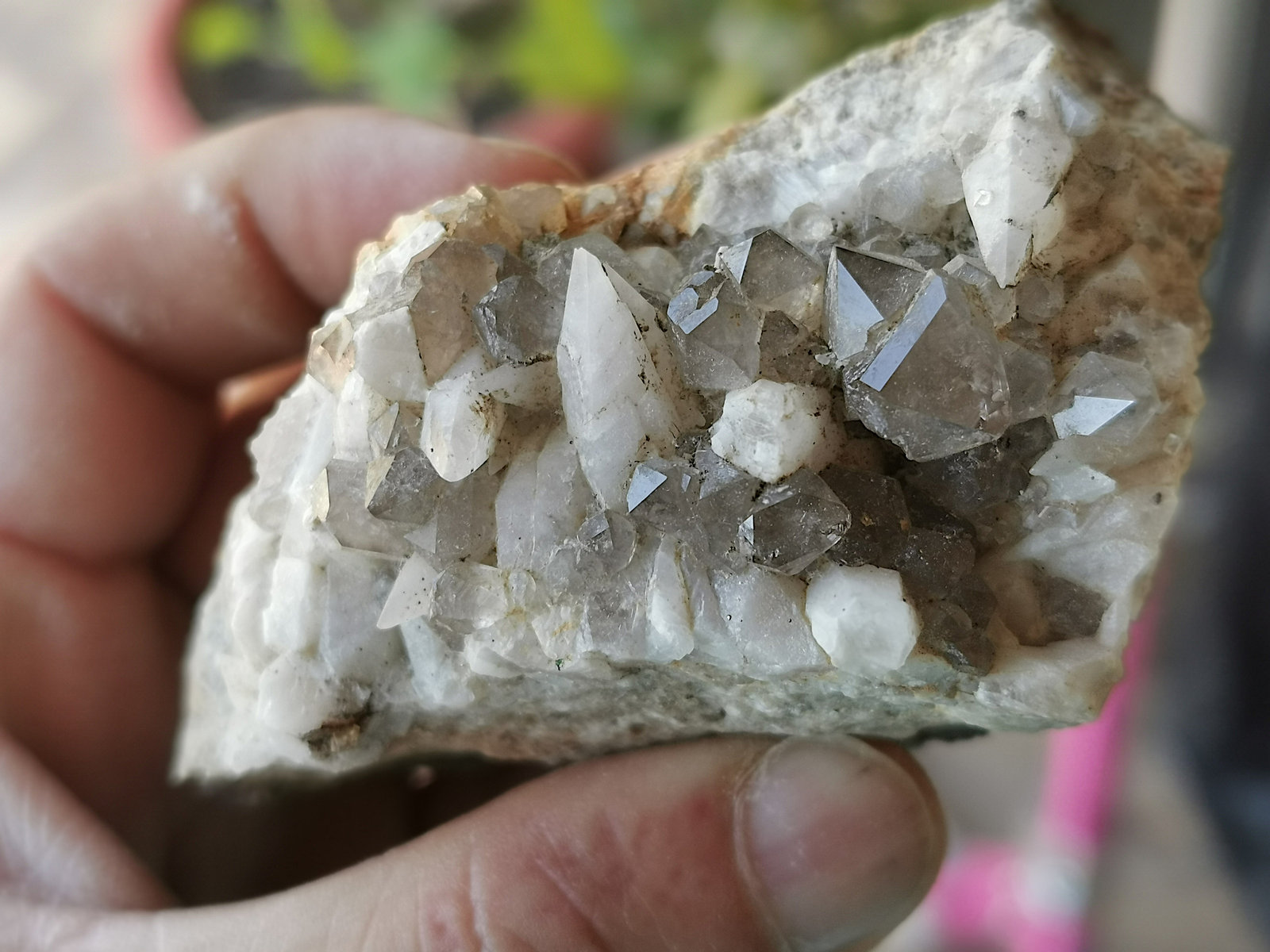 Calcita y Cuarzo
75x37x42 mm
(Autor: Antonio Carmona)