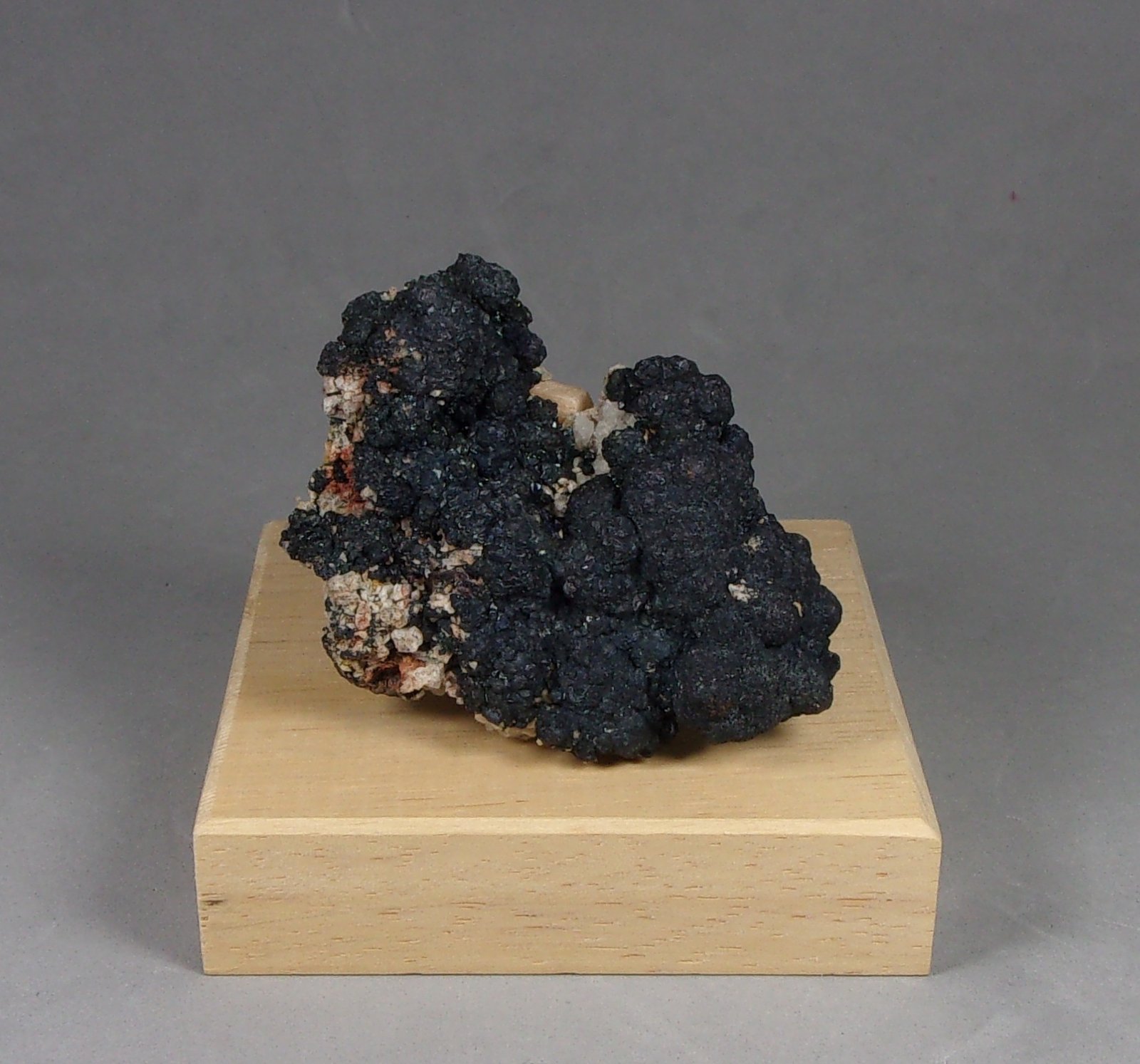 Bornita
5,5 x 4 x 1,8 cm
(Autor: J. G. Alcolea)