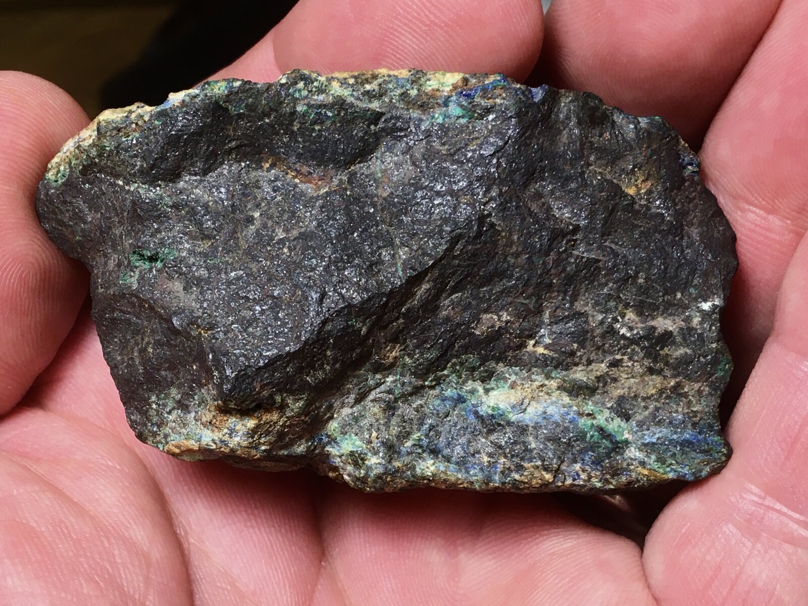 Bornita
Minas de cobre del Cabezo de las Fuentes (Cabezo de la Mina), Sierra de Orihuela, Santomera, Comarca Huerta de Murcia, Región de Murcia (Murcia), España
8 x 4.5 cm
(Autor: Matias Raja)