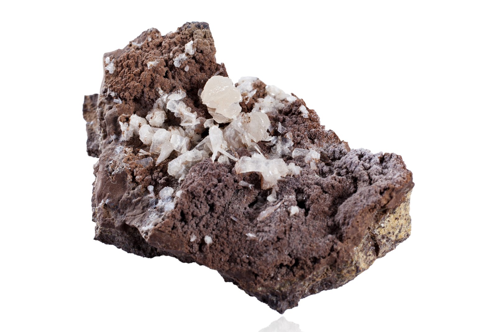 Brandtita
7 x 5 x 2.5 cm / Cristal principal: 0.9 cm.
(Autor: Museo MIM)
