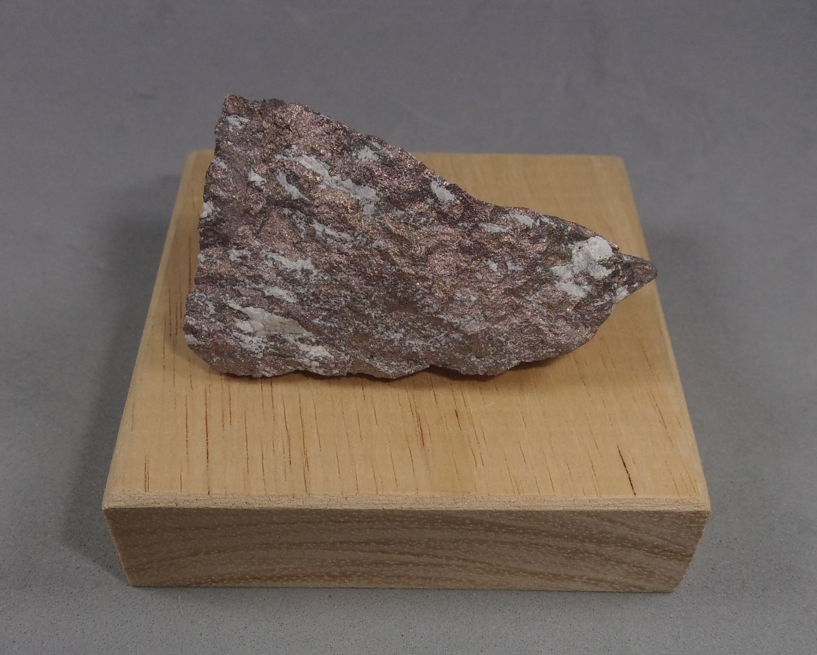 Breithauptita con Niquelina
4,5 x 2,5 x 2,5 cm
(Autor: J. G. Alcolea)