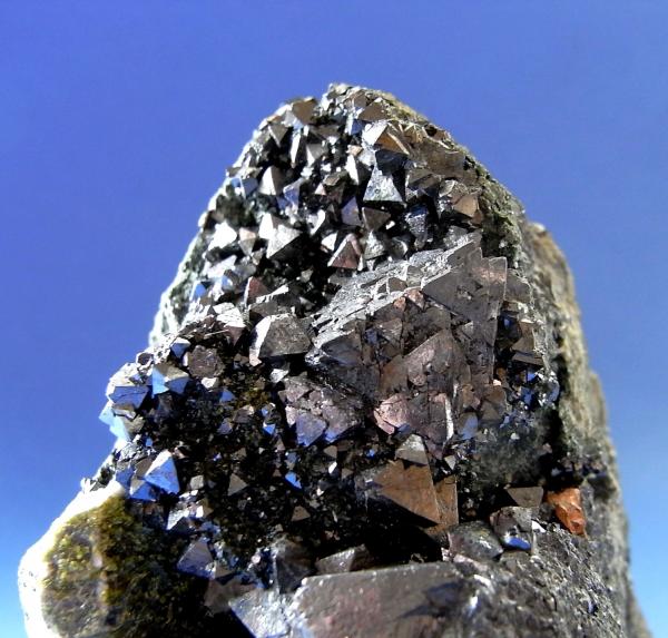 MAGNETITA
9x6,5cm. Cristal; 1,7cm.
(Autor: DAni)
