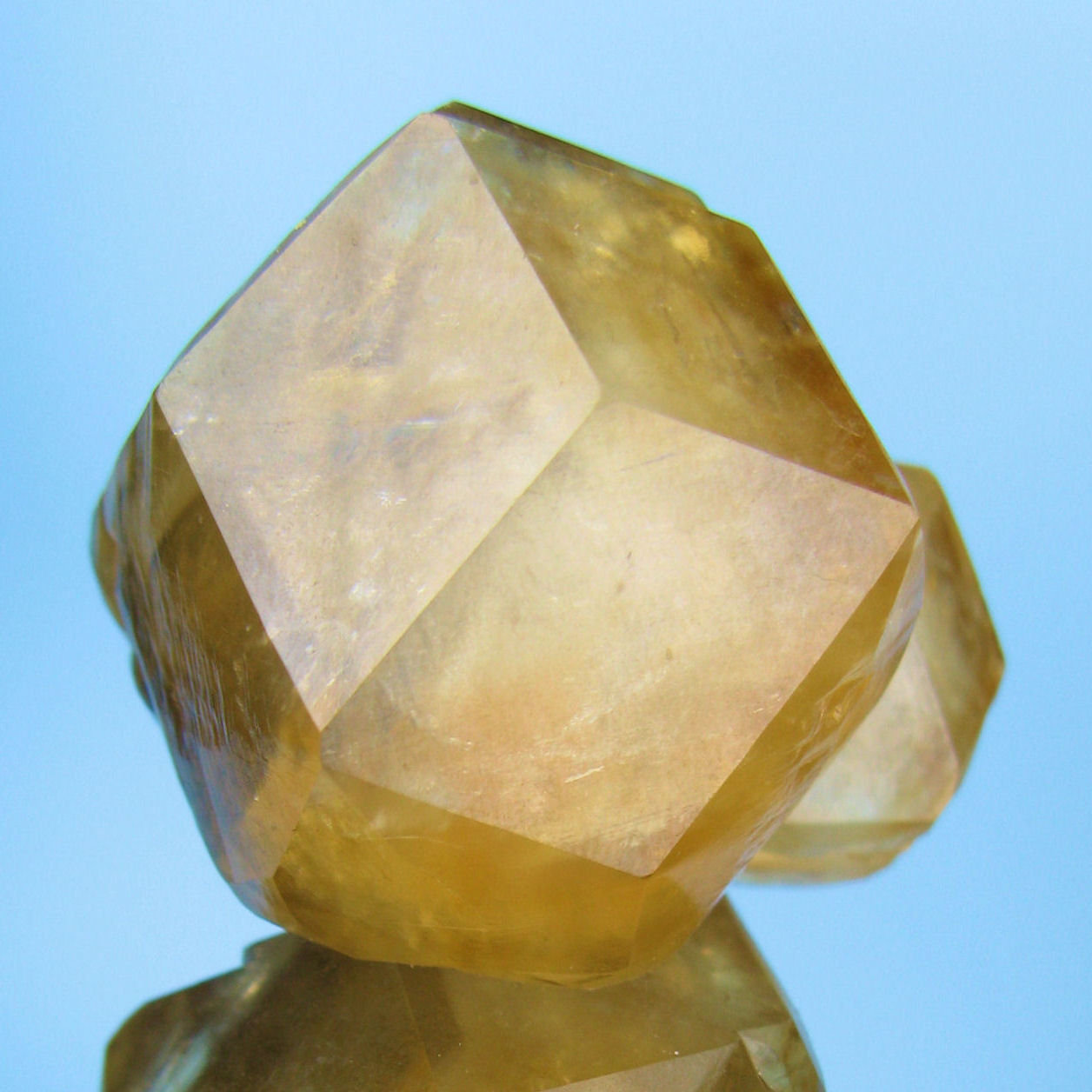 Calcita
7 x 4 x 3,5 cm
(Autor: Josele)