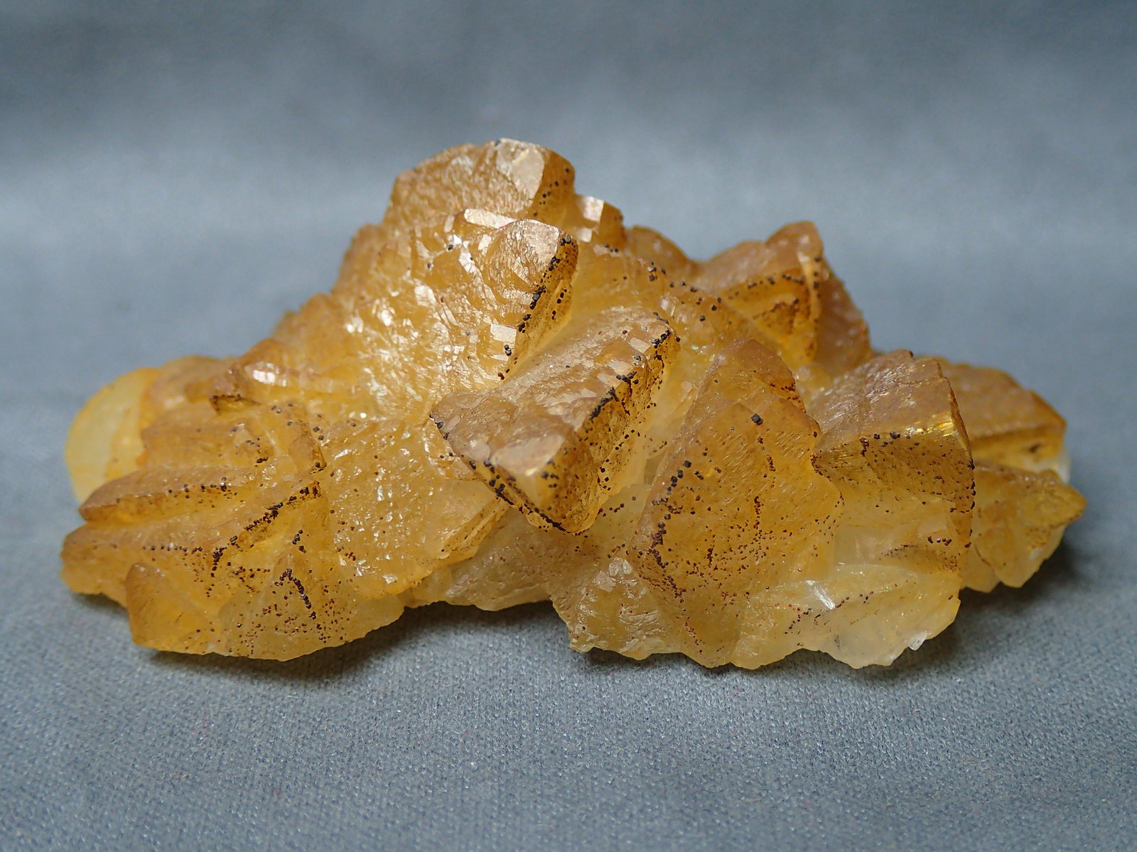 Calcita
6 x 3,2 x 2 cm
(Autor: Frederic Varela)