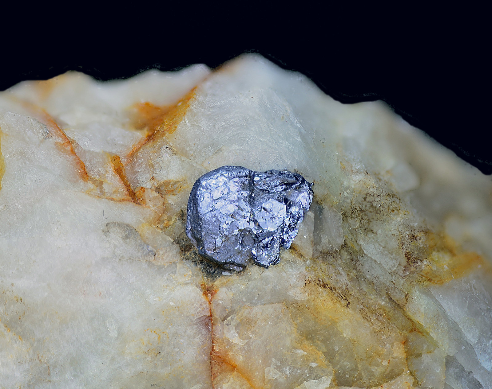 Molibdenita
Cristal de 11 mm
(Autor: Antonio Carmona)