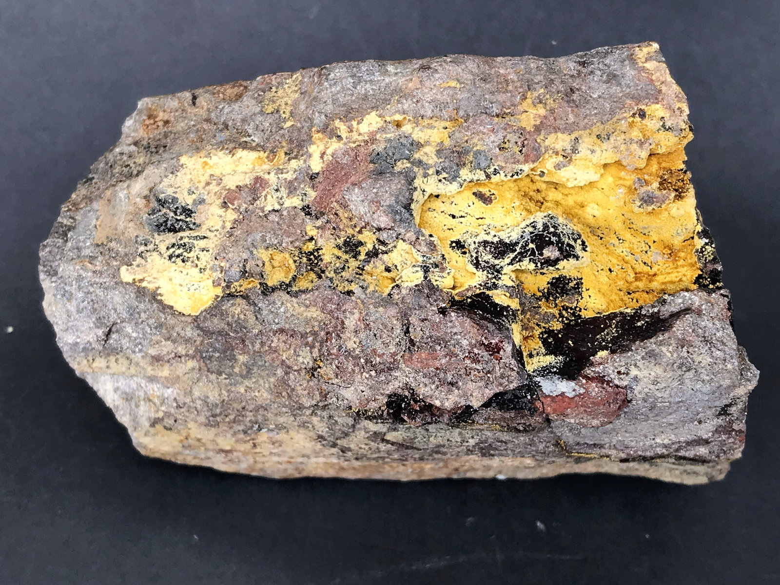 Cacoxenita
80 x 60 mm.
(Autor: Joaquin Blanco Cortina)
