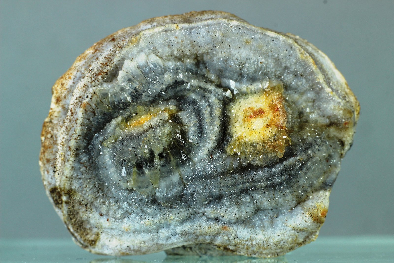 Cuarzo (variedad calcedonia)
35x25 mm
(Autor: Juan Espino)