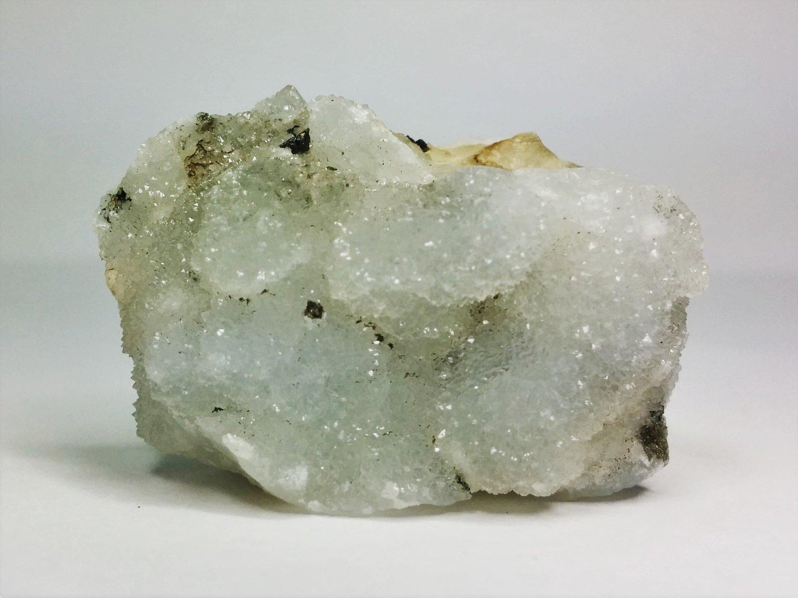 Cuarzo (variedad calcedonia)
2,5 x 4 cm
(Autor: FranHB)