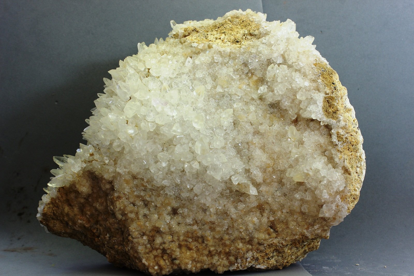 Calcita
170x144x58 mm
(Autor: Juan Espino)