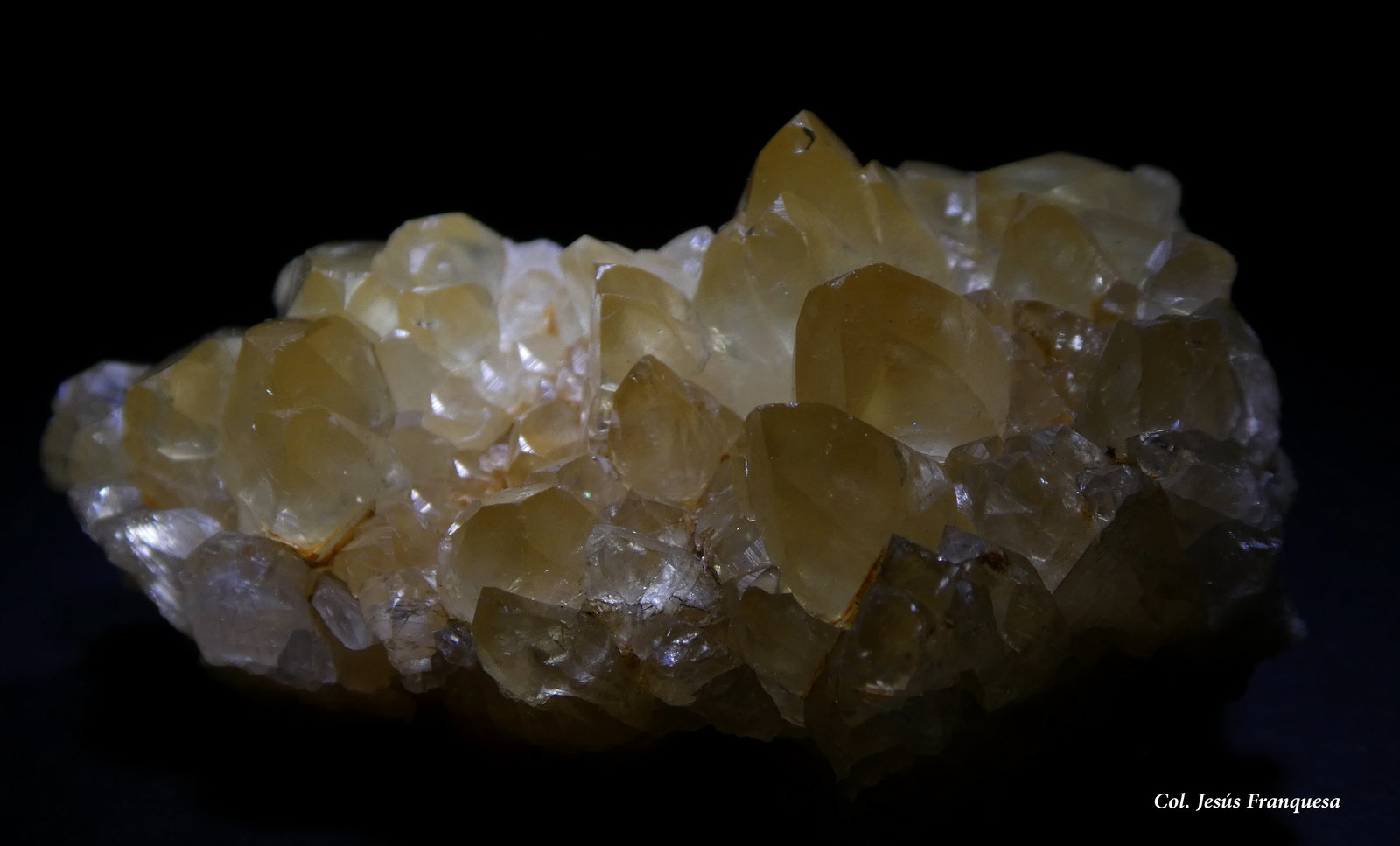 Calcita.
50x30 mm.
(Autor: Jesus Franquesa Baucells)