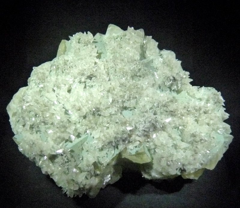 Calcita sobre Fluorita.
140x80 mm.
(Autor: Jesus Franquesa Baucells)