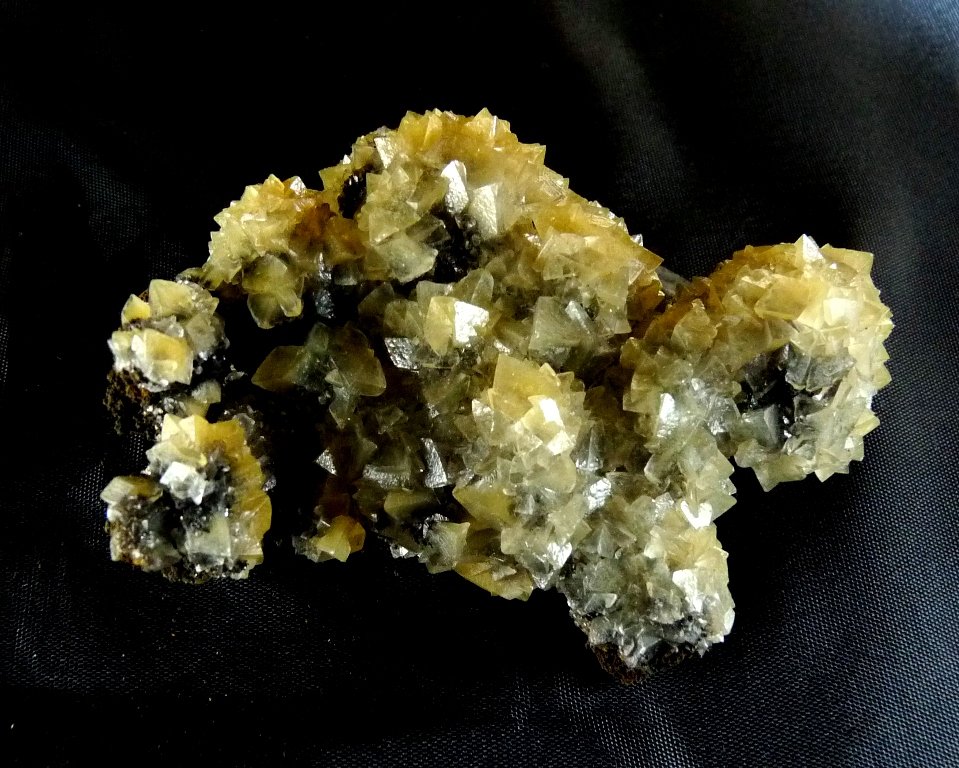 Calcita
80x50 mm
(Autor: Jesus Franquesa Baucells)