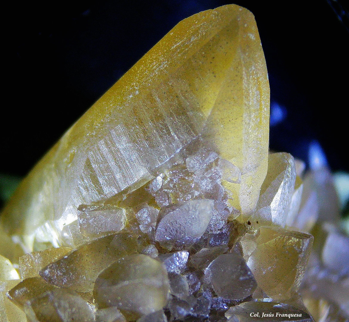 Calcita.
4 Fvo.
(Autor: Jesus Franquesa Baucells)