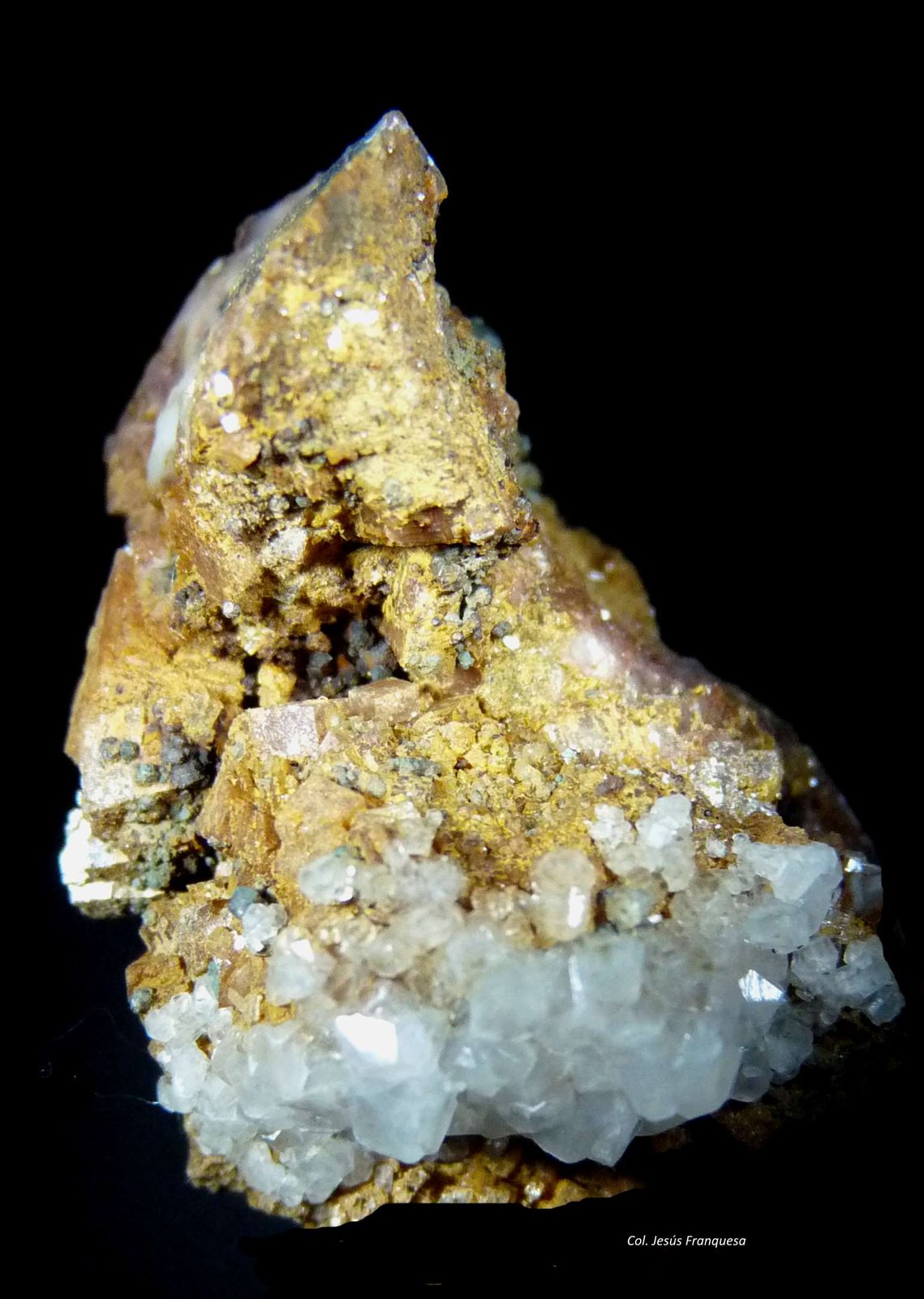 Calcita y Goethita pseudo Pirita
40x25 mm.
(Autor: Jesus Franquesa Baucells)