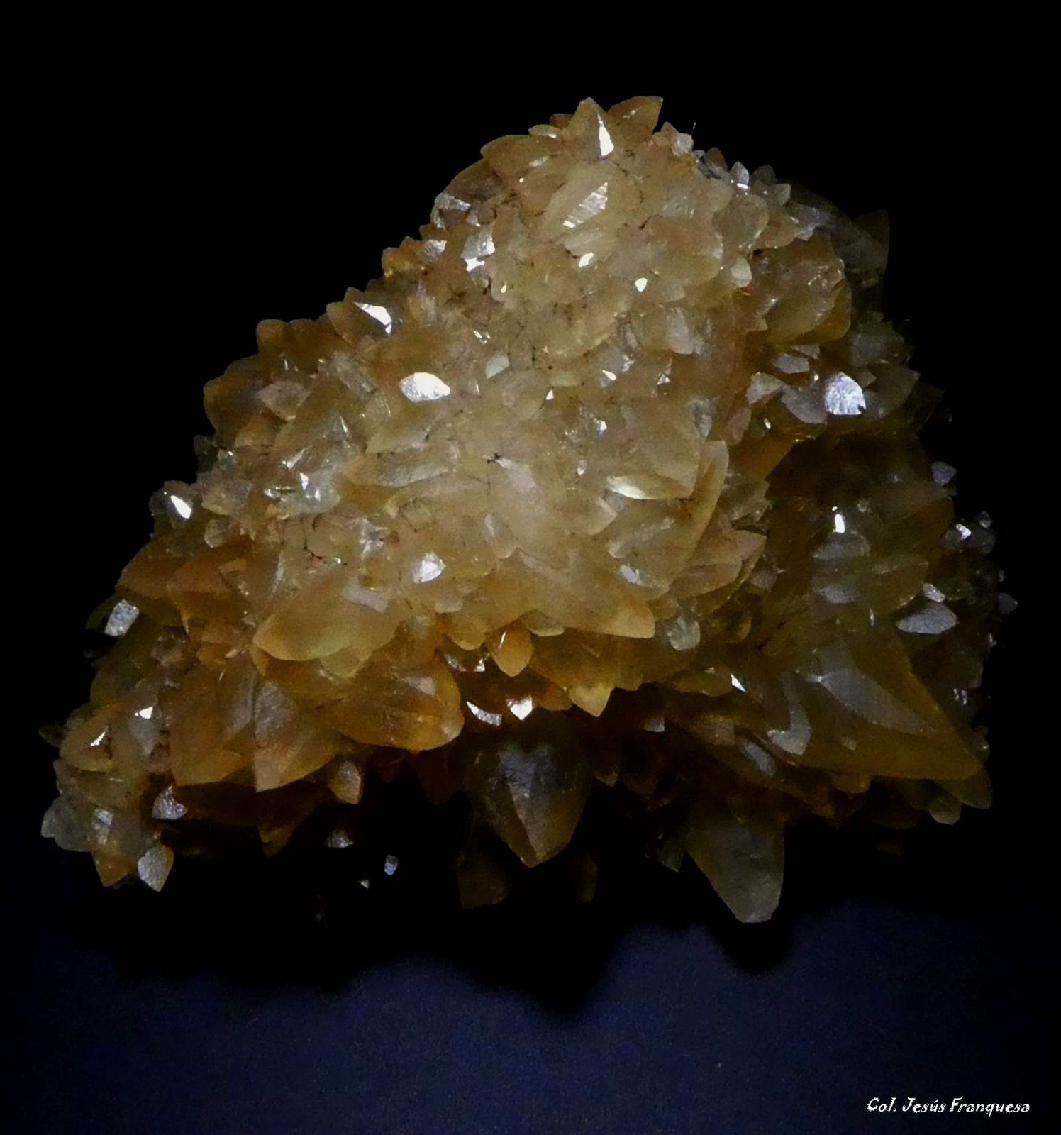 Calcita.
65x54x42 mm.
(Autor: Jesus Franquesa Baucells)