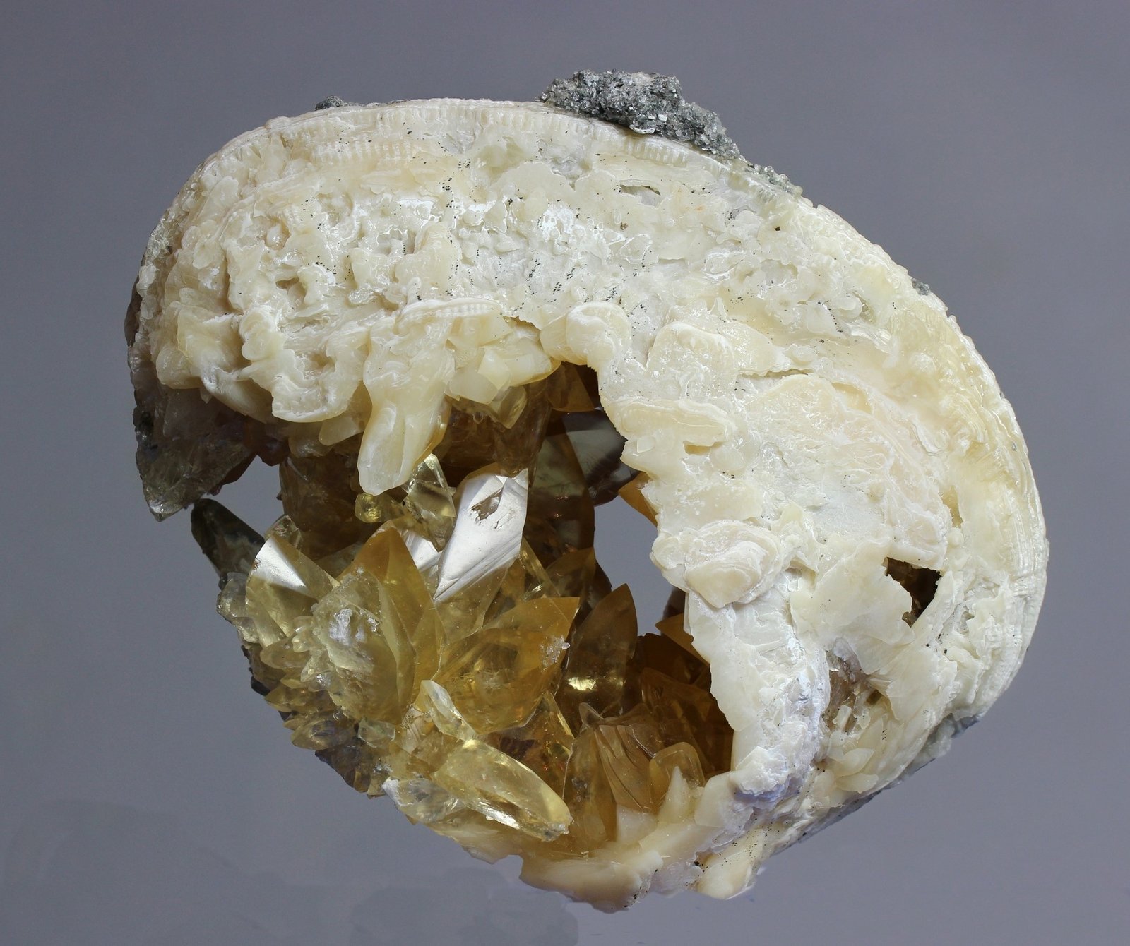 Calcita
80x80mm
(Autor: Ramon A  Lopez Garcia)