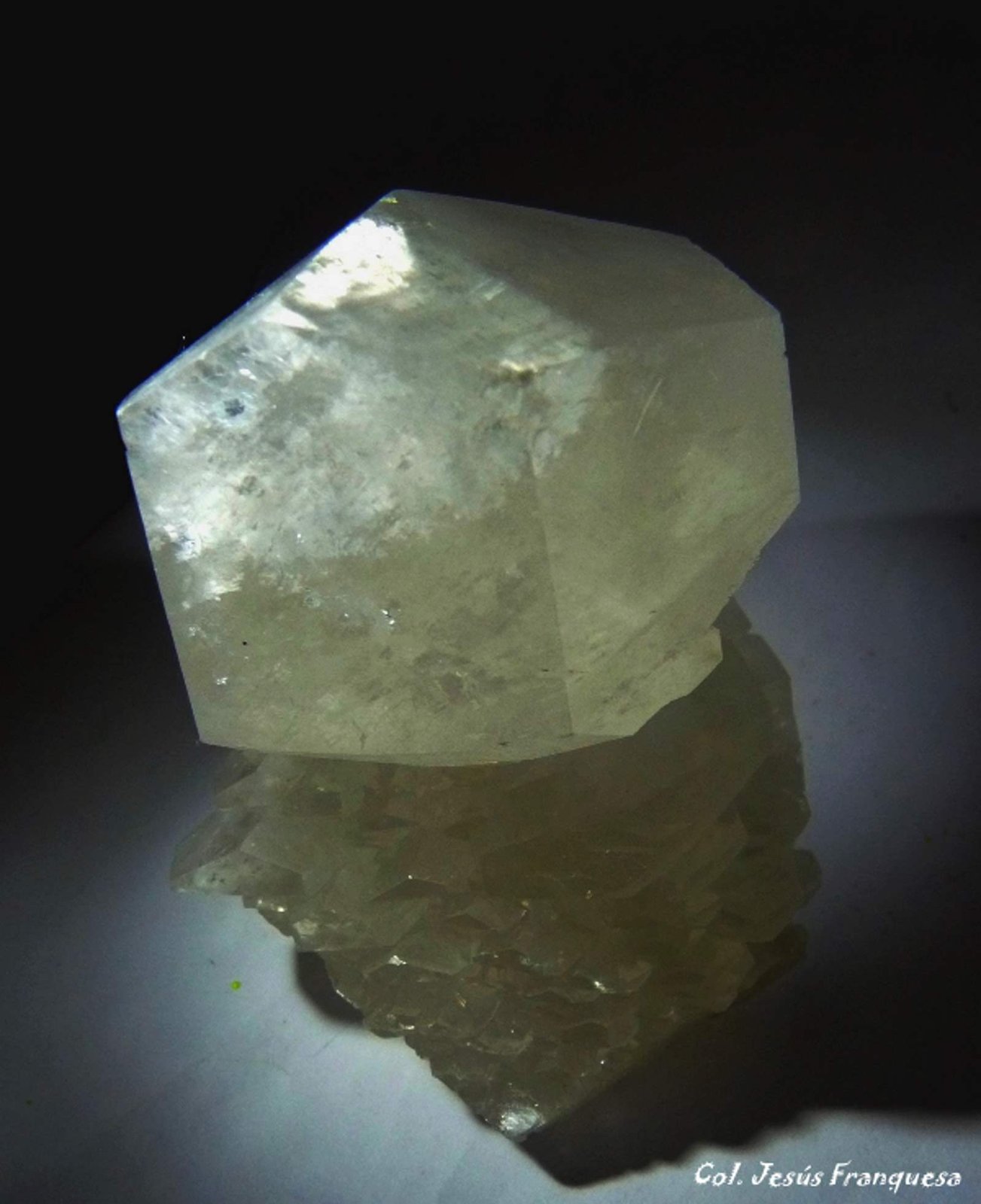 Calcita.
90x60 mm.
(Autor: Jesus Franquesa Baucells)