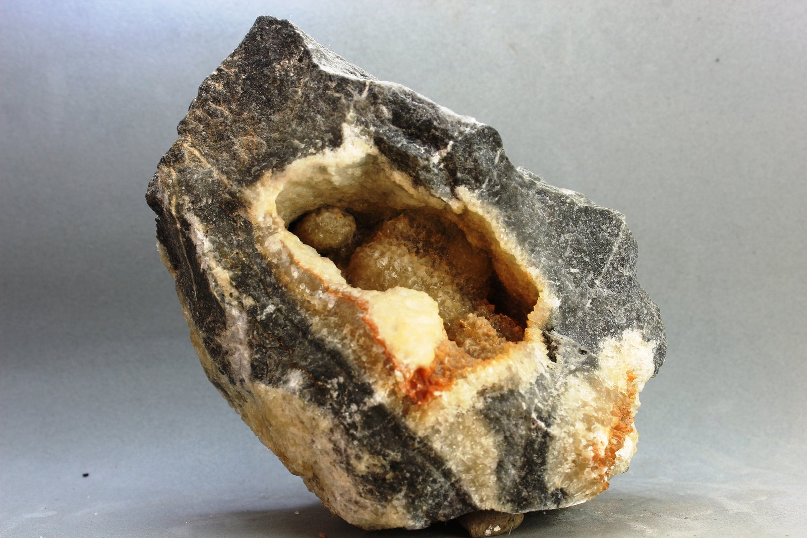 Calcita
100x68 mm
(Autor: Juan Espino)