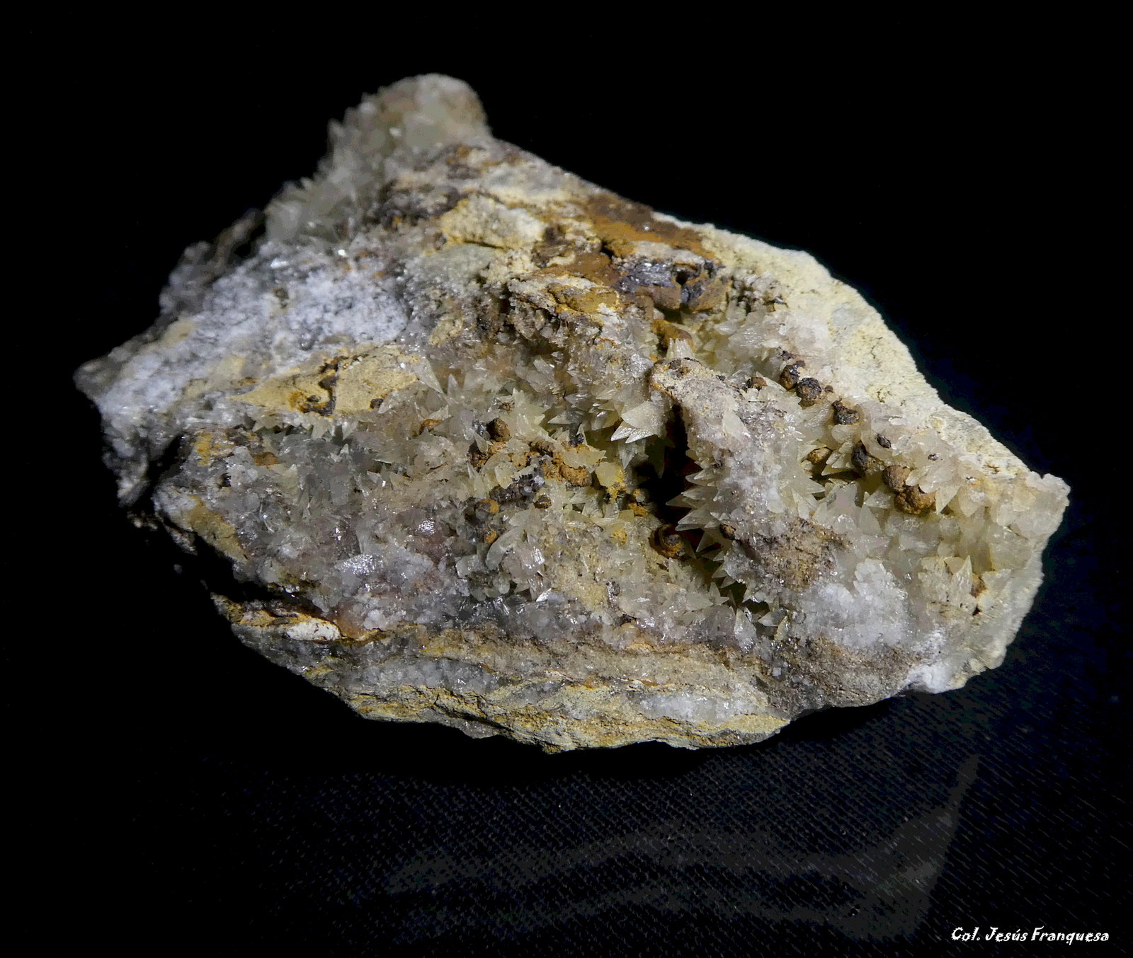 Calcita.
67x43 mm.
(Autor: Jesus Franquesa Baucells)