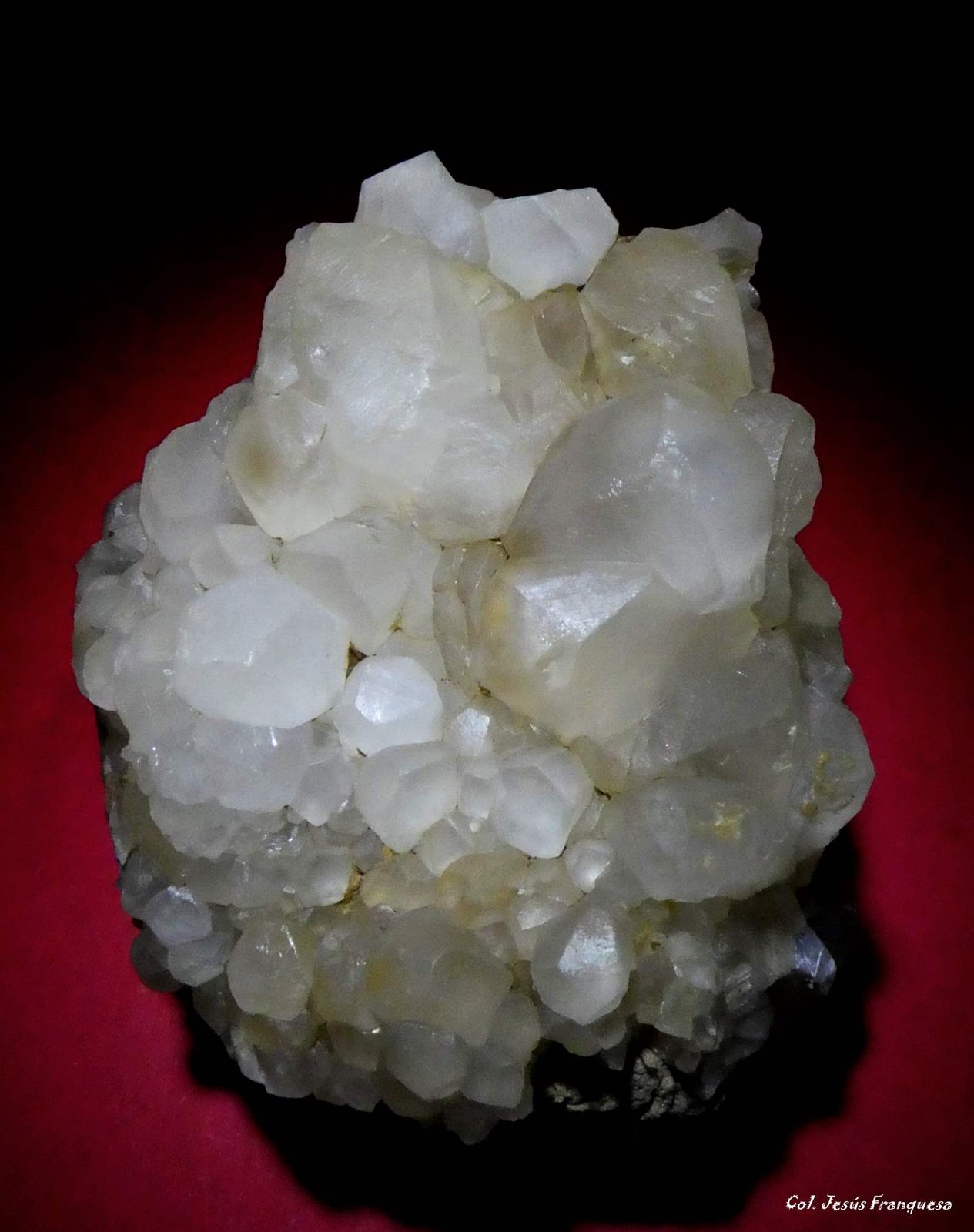 Calcita.
73x59 mm.
(Autor: Jesus Franquesa Baucells)