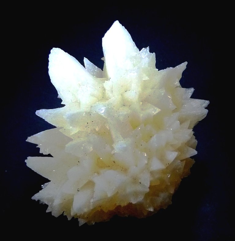 Calcita.
60x55 mm.
(Autor: Jesus Franquesa Baucells)