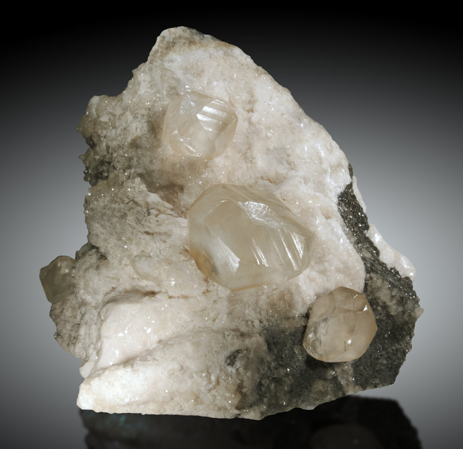Calcita
18 x 16cm, cristales hasta 5cm
(Autor: Raul Vancouver)